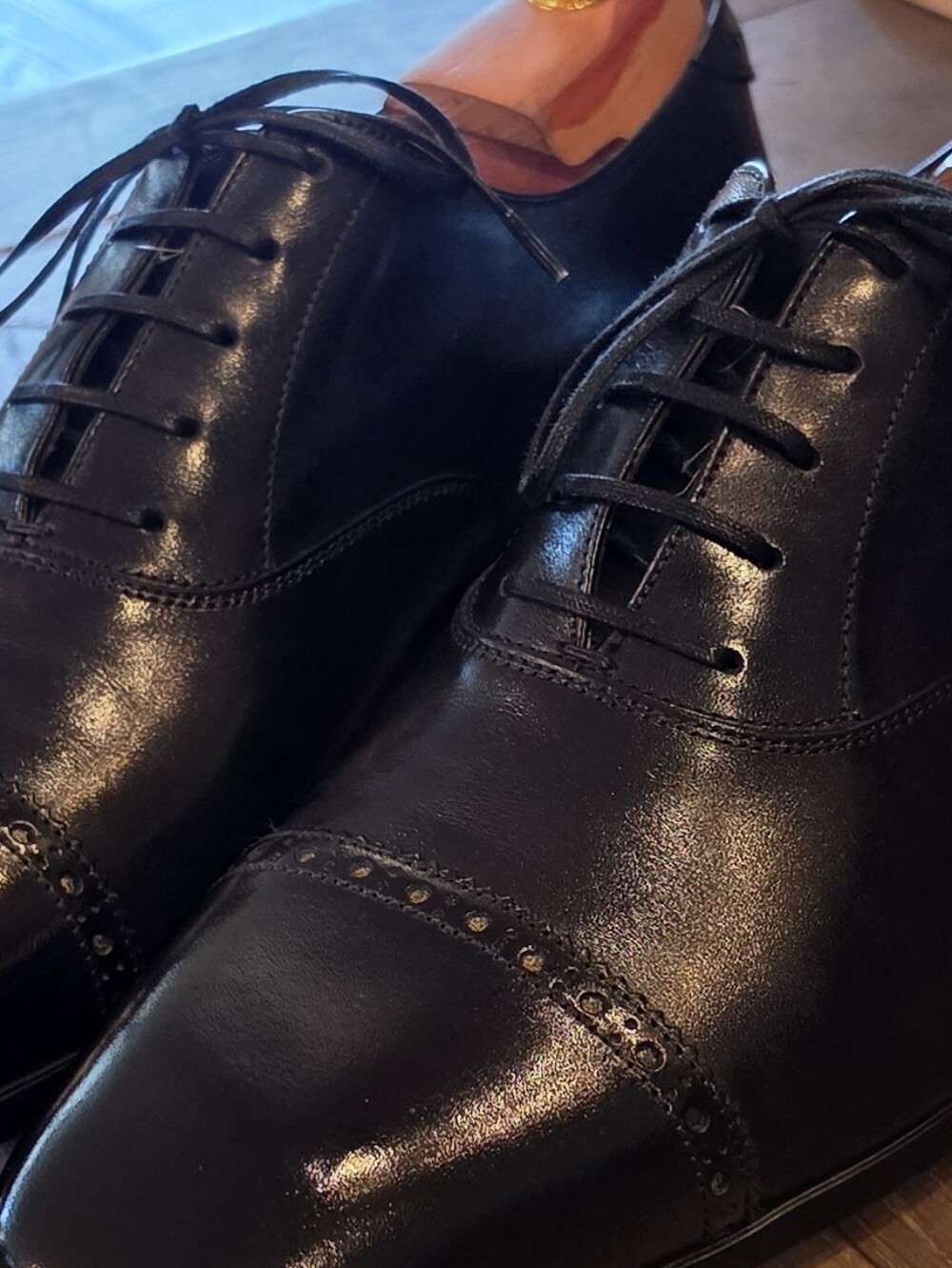 Salvatore Ferragamo Black Leather Cap-Toe Derbys with Brogue Detail - Picture 6 of 12